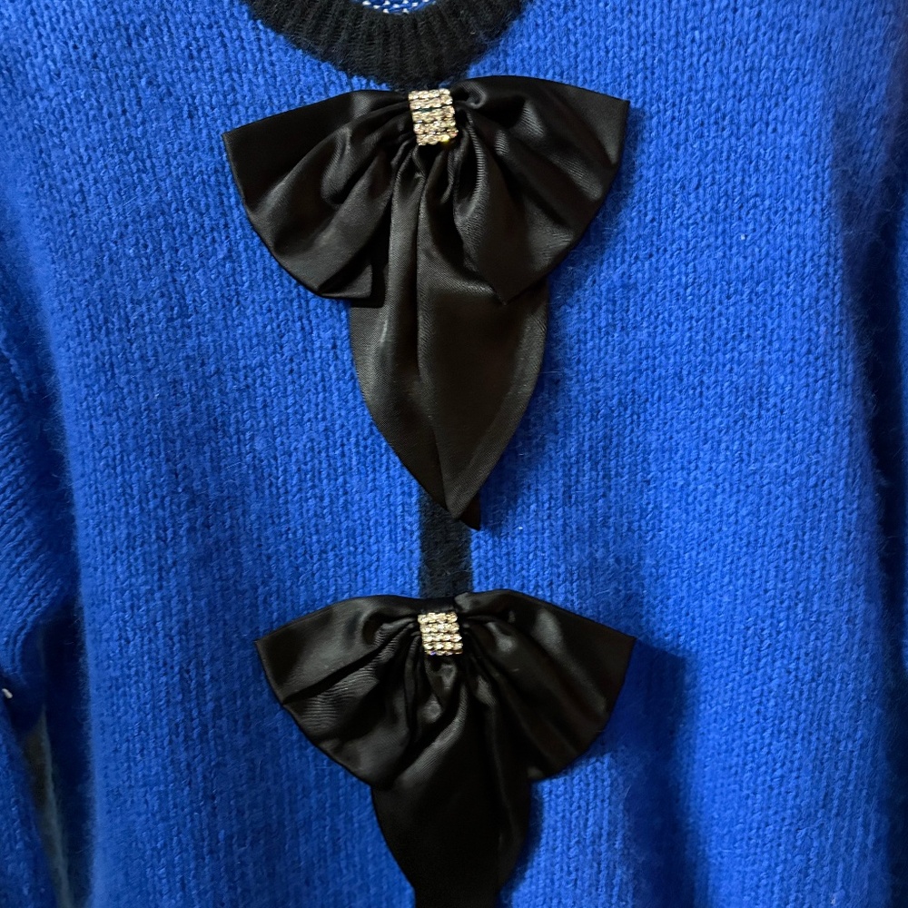 Vintage sweater by Tony Lambert silk blend